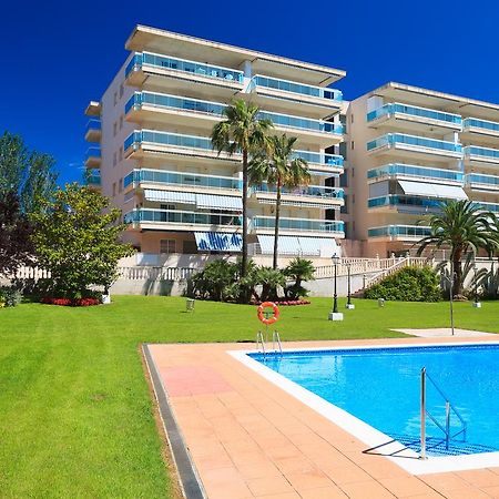 Uhc Village Park Apartments Салоу Экстерьер фото