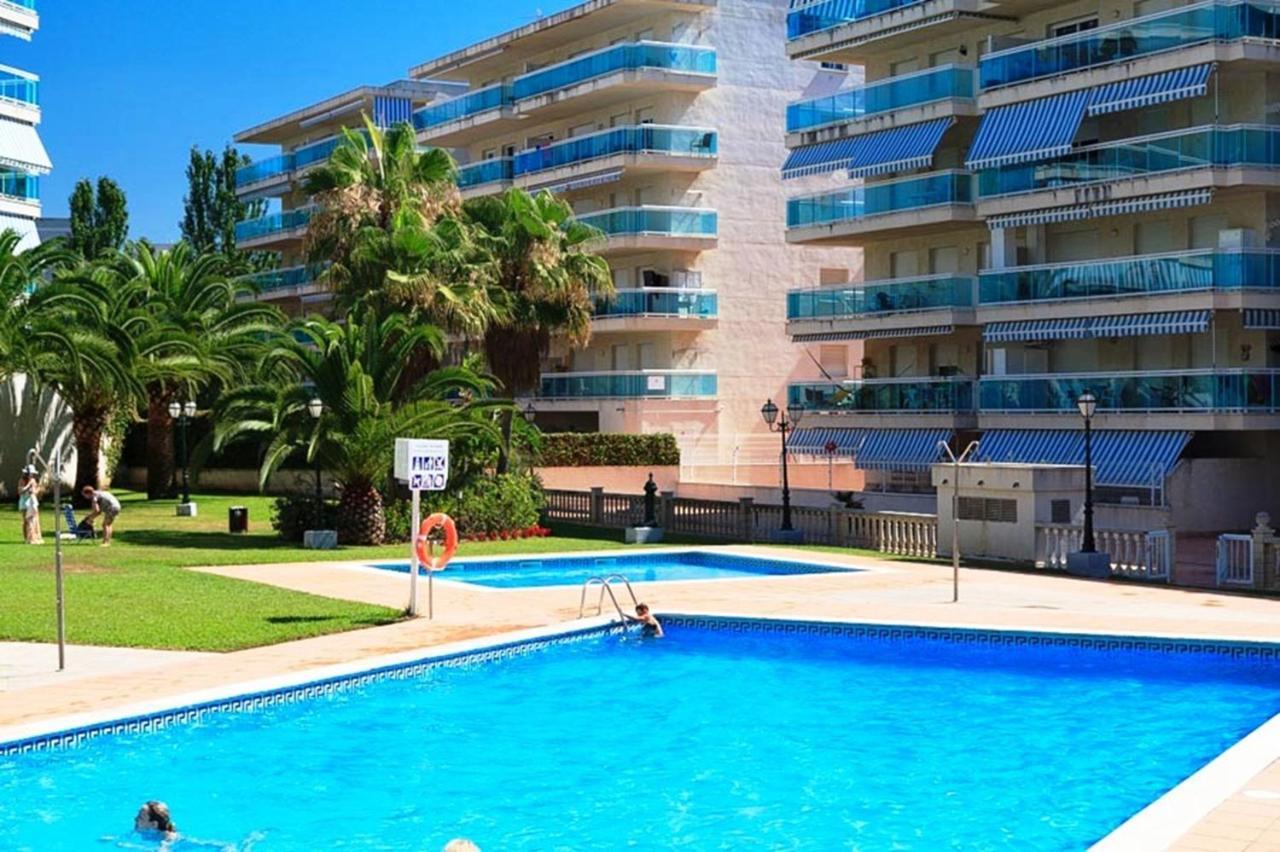 Uhc Village Park Apartments Салоу Экстерьер фото