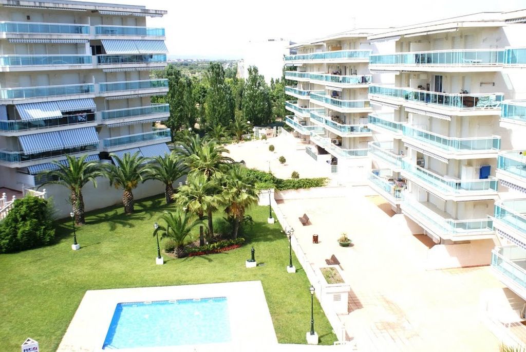 Uhc Village Park Apartments Салоу Экстерьер фото