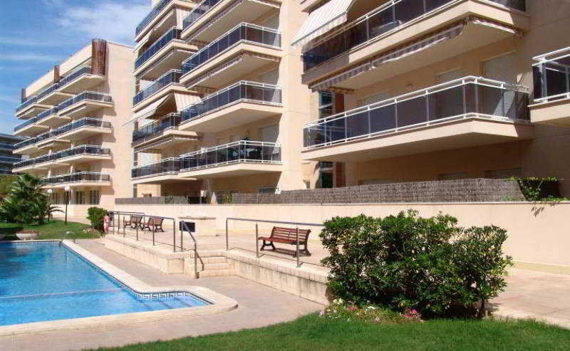 Uhc Village Park Apartments Салоу Экстерьер фото